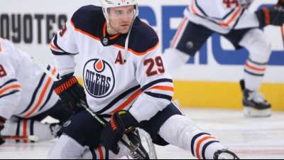 Eishockey: Draisaitl siegt mit Edmonton - und wird geehrt