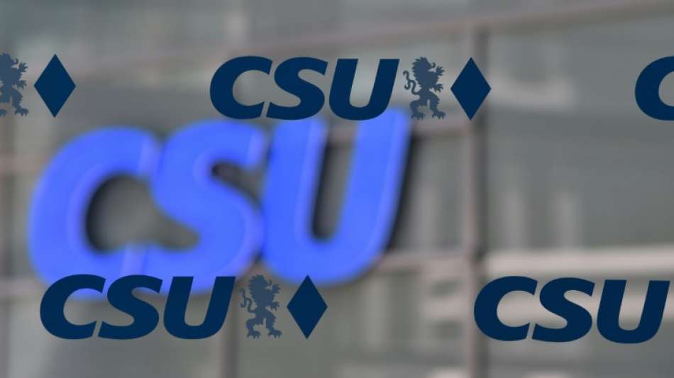 CSU und CDU beschw&ouml;ren nach Debakel 2021 Gemeinsamkeit