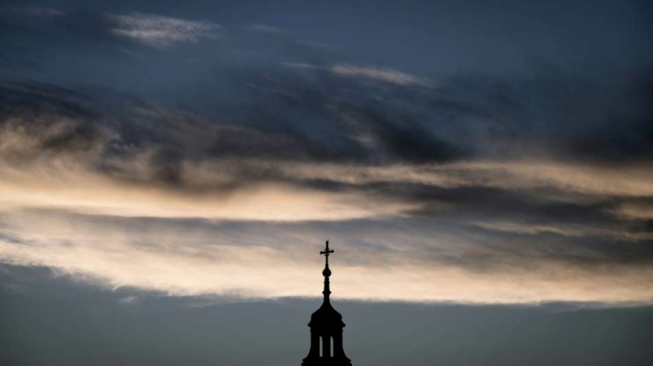 Elf Generalvikare f&uuml;r Ende arbeitsrechtlicher Folgen bei "Lebensf&uuml;hrungsfragen"