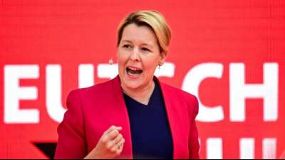 Berliner SPD setzt Sondierungen mit Gr&uuml;nen und Linken fort