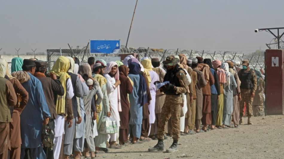 Pakistanische Taliban k&uuml;ndigen Waffenruhe mit Regierung auf