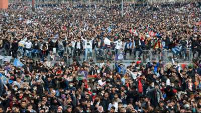 Zehntausende t&uuml;rkische Kurden feiern und demonstrieren zum Neujahrsfest
