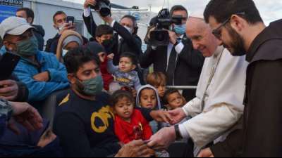 Papst bezeichnet Umgang mit Fl&uuml;chtlingen als "Schiffbruch der Zivilisation"