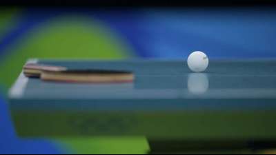 Tischtennisspieler Baus holt Gold bei Paralympics