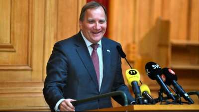 Gest&uuml;rzter Ministerpr&auml;sident L&ouml;fven erneut mit Regierungsbildung beauftragt