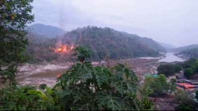 Rebellengruppe nimmt nach eigenen Angaben Milit&auml;rst&uuml;tzpunkt in Myanmar ein