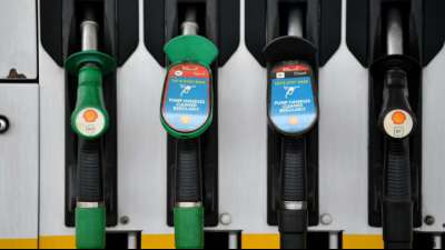 Shell macht Jahresverlust von fast 22 Milliarden Dollar