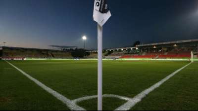 Zweitligist Sandhausen entl&auml;sst Trainer-Duo