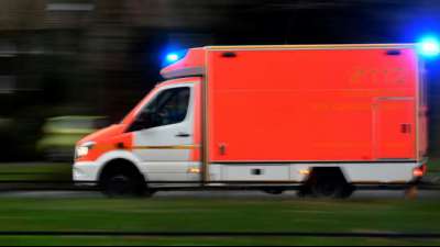 Dreij&auml;hriger stirbt bei Verkehrsunfall mit Lastwagen