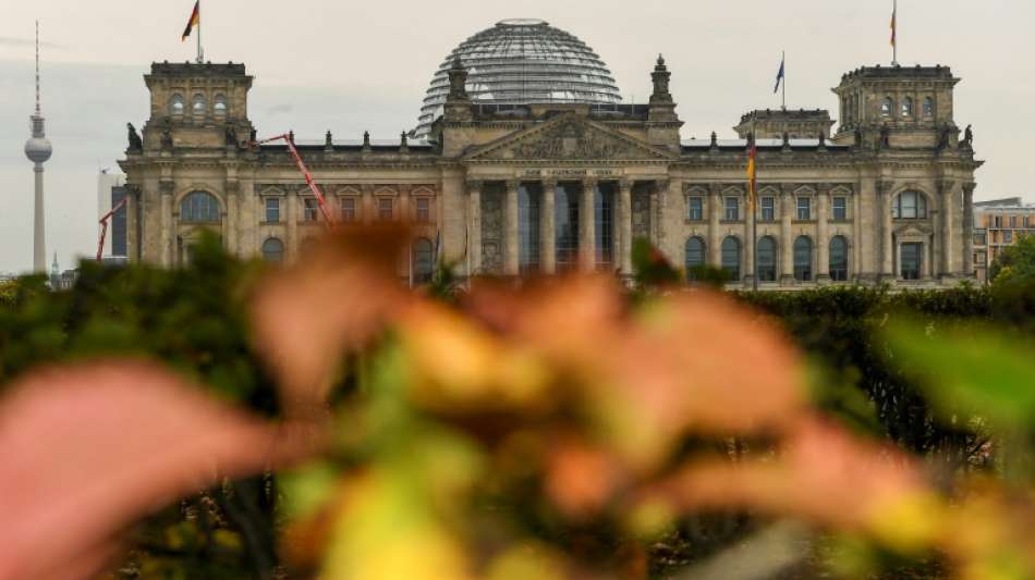 "Politbarometer": Hohe Zustimmung zu Scholz als Kanzler und einer "Ampel"