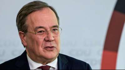 NRW-Ministerpr&auml;sident Laschet verteidigt Vorschlag f&uuml;r "Br&uuml;cken-Lockdown"