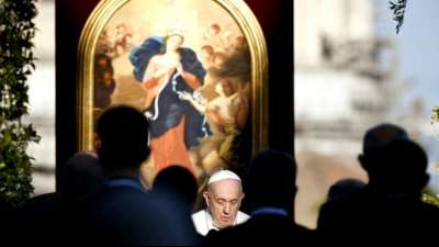 Vatikan nimmt Artikel gegen Kindesmissbrauch in Kirchenrecht auf