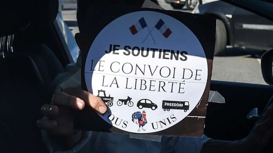 Kilometerlange Protestkonvois rollen in Richtung Paris