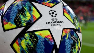 Trotz Super-League-Gr&uuml;ndung: UEFA beschlie&szlig;t Reform der Champions League ab 2024