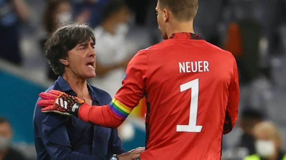 Kniefall und Regenbogen: DFB-Team und England setzen Zeichen