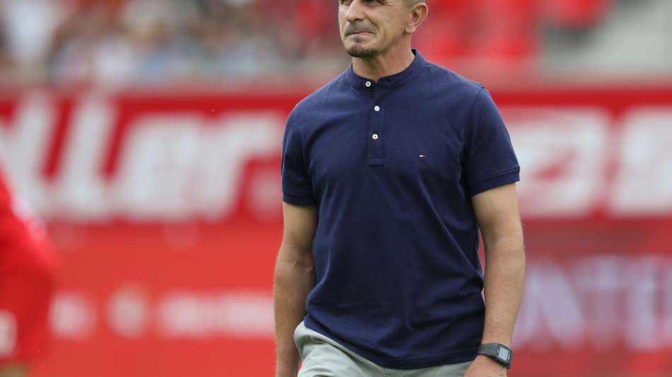 Positiver Coronatest: Regensburg gegen Paderborn ohne Trainer Selimbegovic