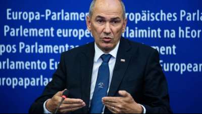 Olympia: Slowenien tr&auml;gt die EU-Flagge bei der Er&ouml;ffnungsfeier