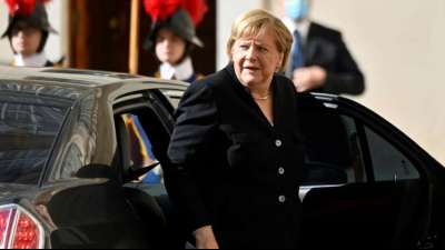 Merkel zu Audienz mit dem Papst im Vatikan eingetroffen