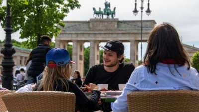 Gastgewerbe unzufrieden mit Bilanz nach zwei Wochen erster &Ouml;ffnungen