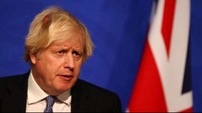 Britischer Premier Johnson zus&auml;tzlich wegen Parteispenden-Aff&auml;re unter Druck