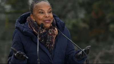 Ex-Justizministerin Taubira tritt bei franz&ouml;sischer Pr&auml;sidentschaftswahl an
