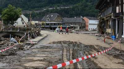 Ministerium: Milliarden-Schaden an Bahn und Stra&szlig;en
