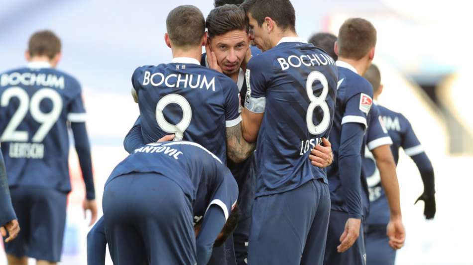 Bochum schl&auml;gt Regensburg und klettert auf Rang zwei