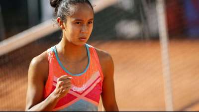 Tennis: Leylah Fernande nach erstem Turniersieg massiv in Eile