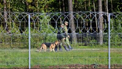 Grenzschutz Minsk: Belarus versch&auml;rft Ausreisebeschr&auml;nkungen 