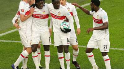 Ausw&auml;rts spitze: Stuttgart siegt in Augsburg