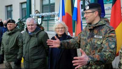 Lambrecht sichert Baltikum Solidarit&auml;t im Umgang mit Russland zu