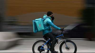 EU-Kommission: Angestelltenstatus bei Uber, Deliveroo&Co.