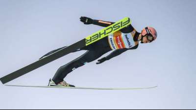 Geiger auf Platz zwei in Oberstdorf-Quali - Wellinger schaut zu