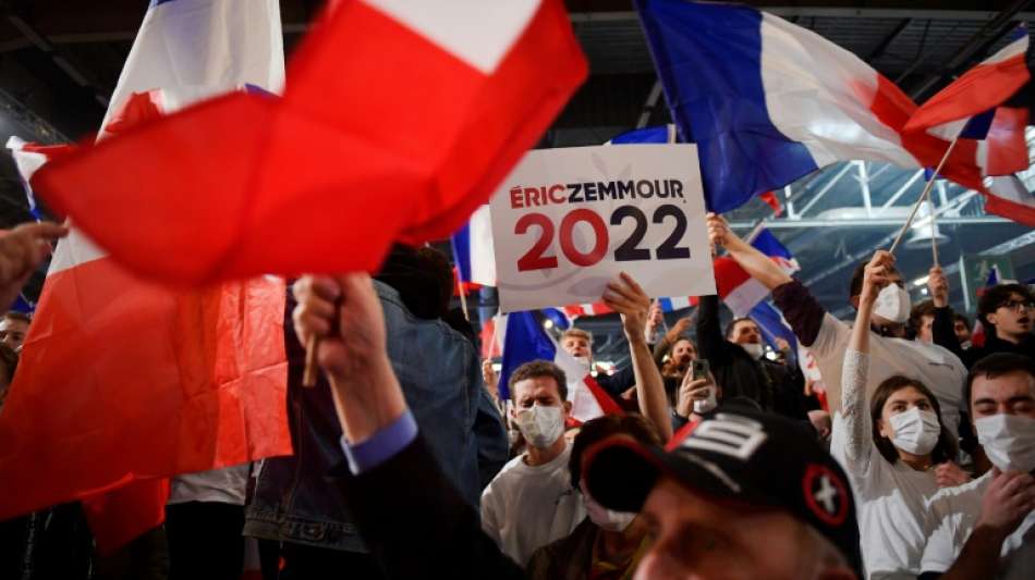 Tausende Anh&auml;nger feiern rechtsradikalen Publizisten Zemmour bei Paris