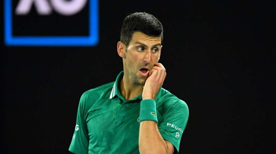 Djokovic trainiert - Beh&ouml;rden pr&uuml;fen alle seine Einreise-Angaben
