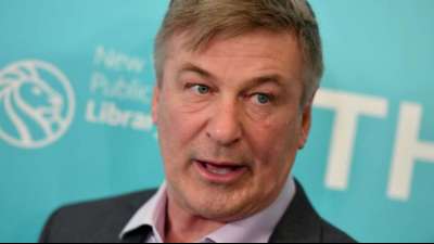 Interview: Baldwin streitet Verantwortung f&uuml;r t&ouml;dlichen Schuss auf Kamerafrau ab