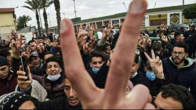 Tausende beteiligen sich an neuen Protesten der "Hirak"-Bewegung in Algerien