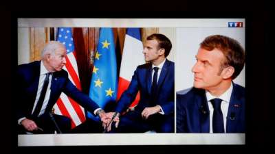Biden und Macron: Zusammenarbeit im Ukraine-Konflikt 