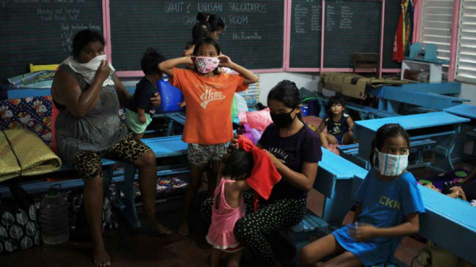 Taifun "Vongfong" mit voller Wucht auf die Philippinen getroffen