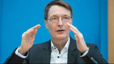 Lauterbach h&auml;lt EM-Spiele in M&uuml;nchen vor vielen Fans f&uuml;r "nicht vertretbar"