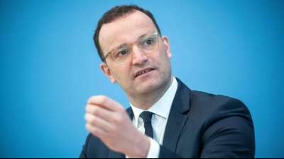 Spahn: Impfungen bei Kindern und Jugendlichen sind "individuelle Entscheidung"
