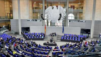 Parteienfinanzierung: BVerfG hat mit Verhandlung begonnen