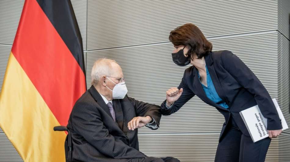 AfD macht R&uuml;ckzieher bei Maskenpflicht im Bundestag