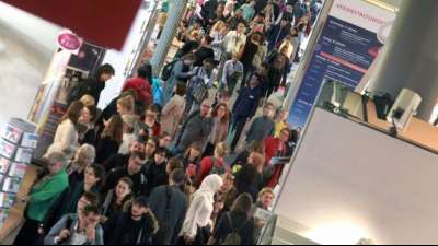 Frankfurter Buchmesse soll im Oktober auf Messegel&auml;nde stattfinden