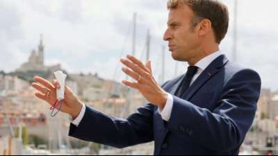 Macron k&uuml;ndigt Meeresgipfel in Frankreich an