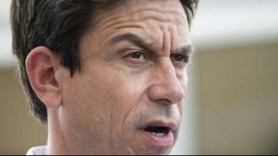 Formel 1 - Toto Wolff hielt Hamilton-Strafe für miesen "Witz"