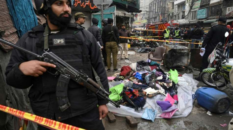 Mindestens zwei Tote und 22 Verletzte bei Bombenanschlag in Pakistan
