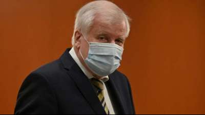 Seehofer: Deutschland wird keine Fl&uuml;chtlinge von belarussischer Grenze aufnehmen