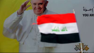 Papst Franziskus in Nadschaf von Schiitenf&uuml;hrer Sistani empfangen