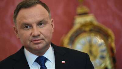 Polens Pr&auml;sident Duda positiv auf Corona getestet